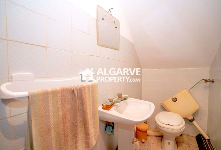 Image No.34-8 Bed Villa for sale