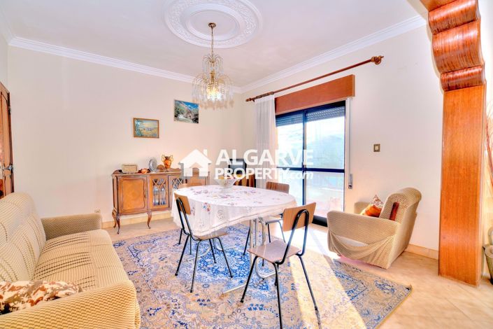 Image No.38-8 Bed Villa for sale