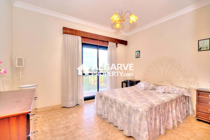 Image No.41-8 Bed Villa for sale