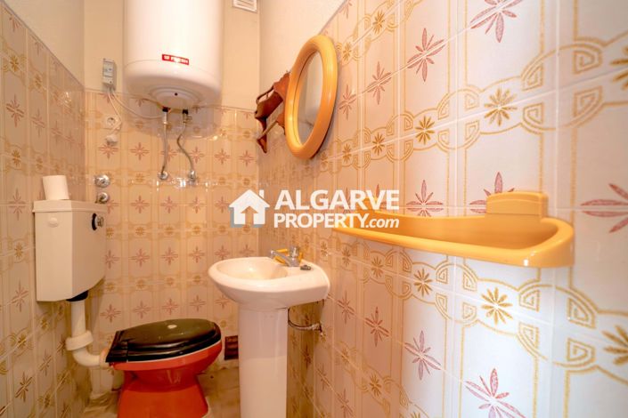 Image No.45-8 Bed Villa for sale