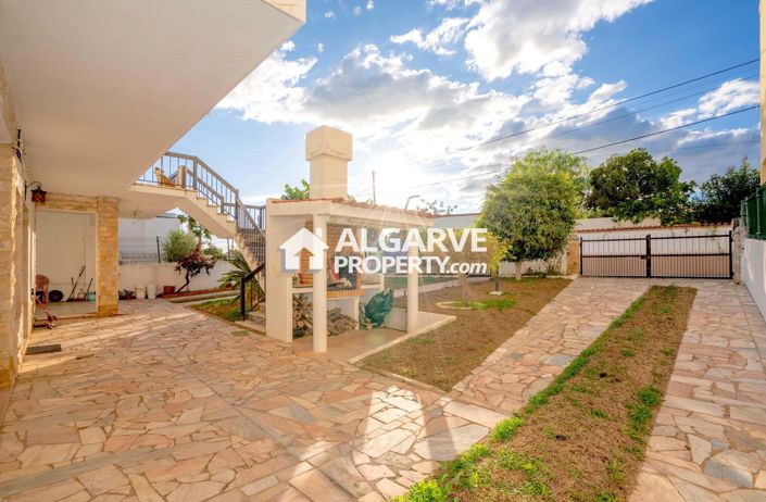 Image No.53-8 Bed Villa for sale