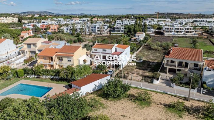 Image No.56-8 Bed Villa for sale