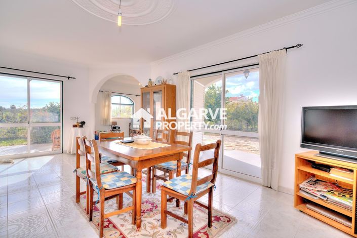 Image No.6-8 Bed Villa for sale