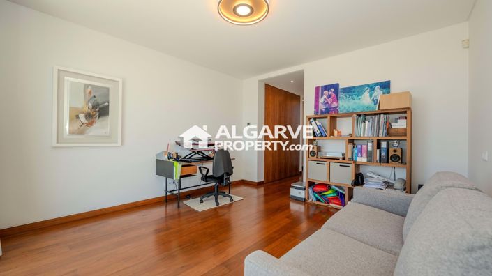 Image No.16-4 Bed Villa for sale