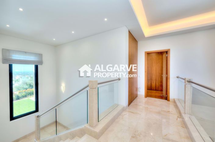 Image No.22-4 Bed Villa for sale