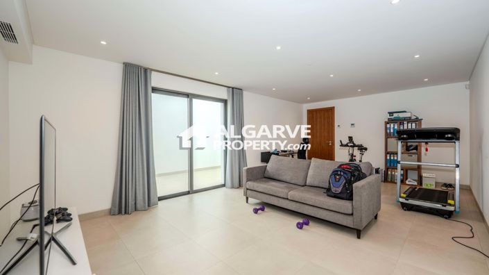 Image No.36-4 Bed Villa for sale