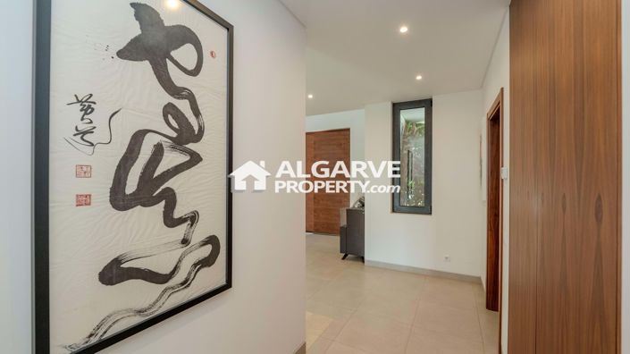 Image No.42-4 Bed Villa for sale