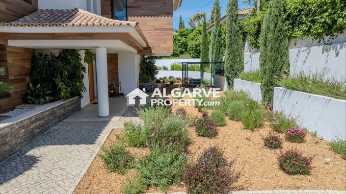 Image No.48-4 Bed Villa for sale