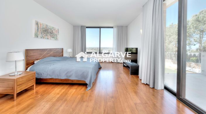 Image No.8-4 Bed Villa for sale