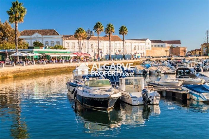 Image No.22-3 Bed Apartment for sale