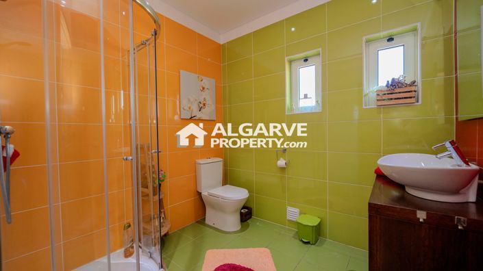 Image No.17-5 Bed Villa for sale