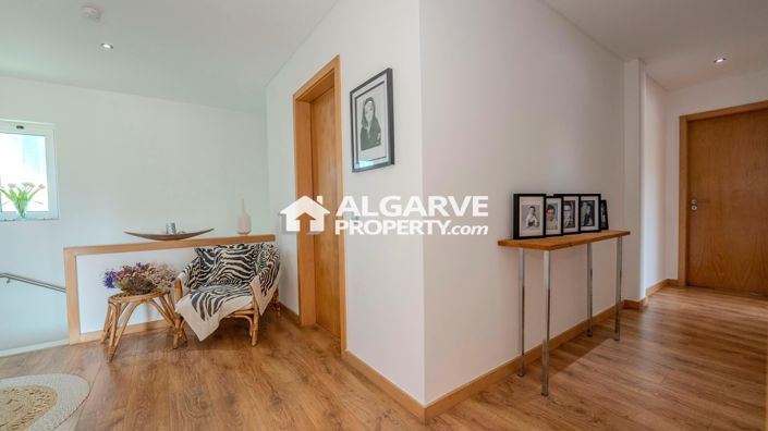 Image No.22-5 Bed Villa for sale