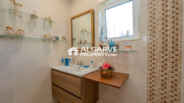 Image No.24-5 Bed Villa for sale