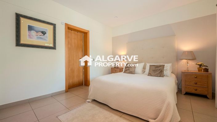 Image No.25-5 Bed Villa for sale