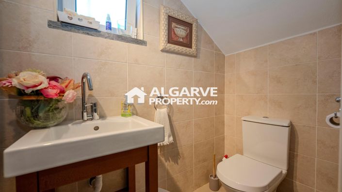 Image No.28-5 Bed Villa for sale