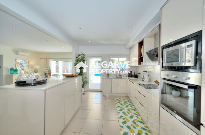 Image No.3-5 Bed Villa for sale