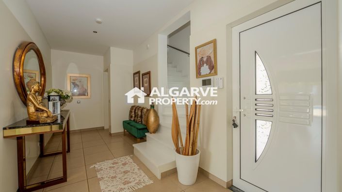 Image No.30-5 Bed Villa for sale