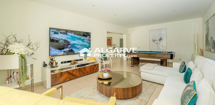 Image No.33-5 Bed Villa for sale