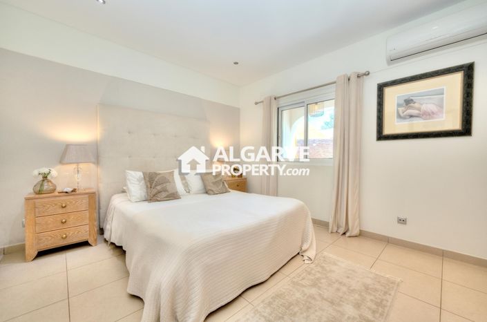 Image No.4-5 Bed Villa for sale