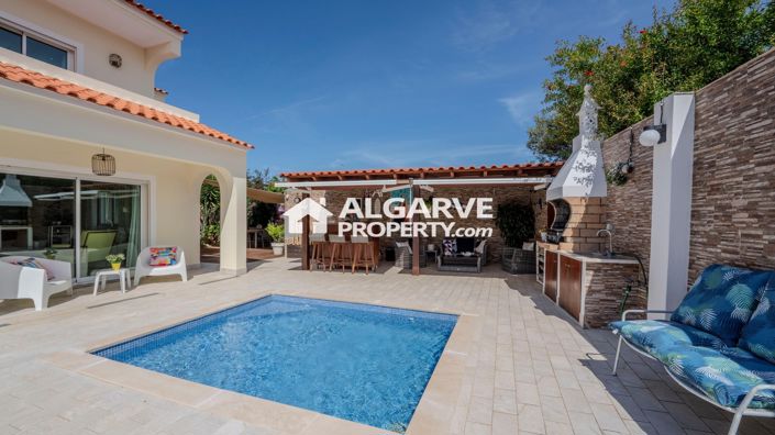 Image No.48-5 Bed Villa for sale