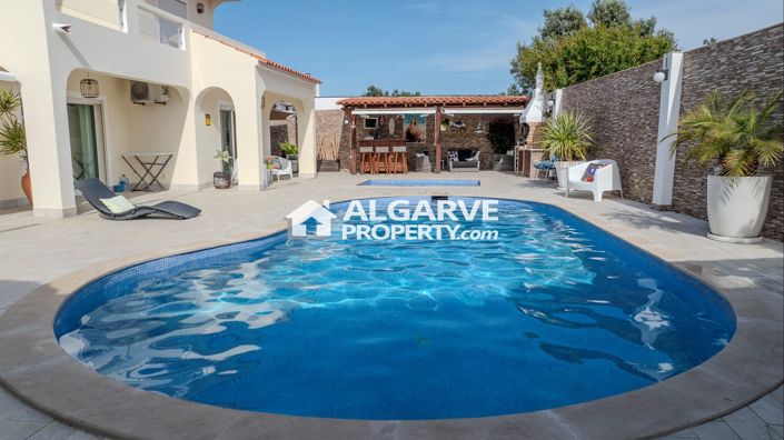 Image No.56-5 Bed Villa for sale