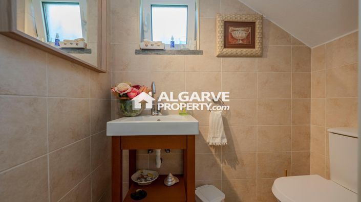 Image No.7-5 Bed Villa for sale