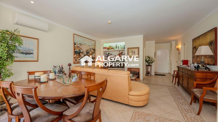 Image No.2-3 Bed Townhouse for sale