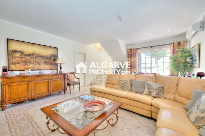 Image No.13-3 Bed Townhouse for sale