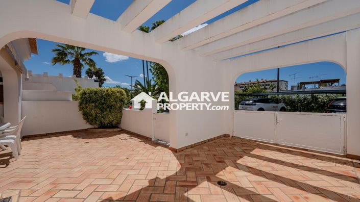 Image No.4-3 Bed Townhouse for sale