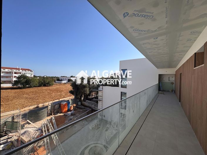 Image No.22-2 Bed Apartment for sale