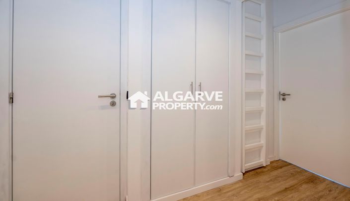 Image No.27-3 Bed Townhouse for sale