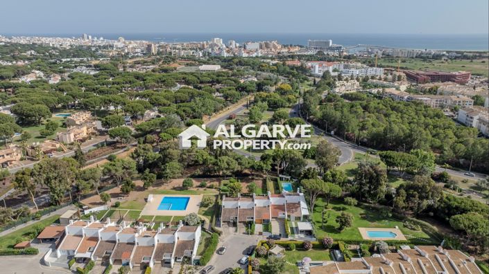 Image No.37-3 Bed Townhouse for sale