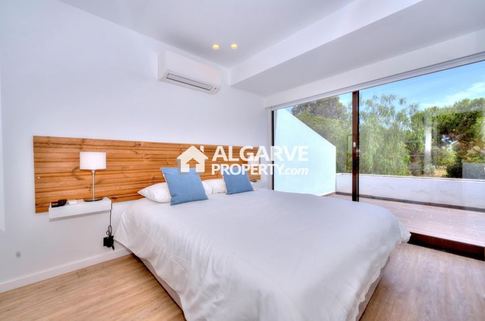 Image No.4-3 Bed Townhouse for sale