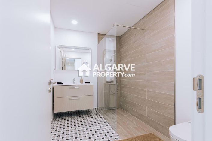 Image No.16-2 Bed Apartment for sale