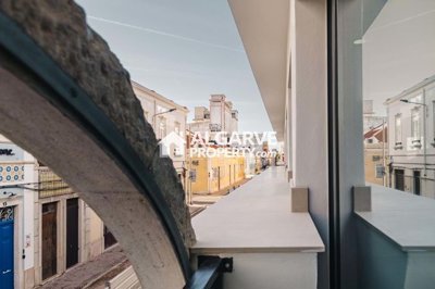 3-12031-78d1f4f8b6655591b02d22fabb36a692d73cc