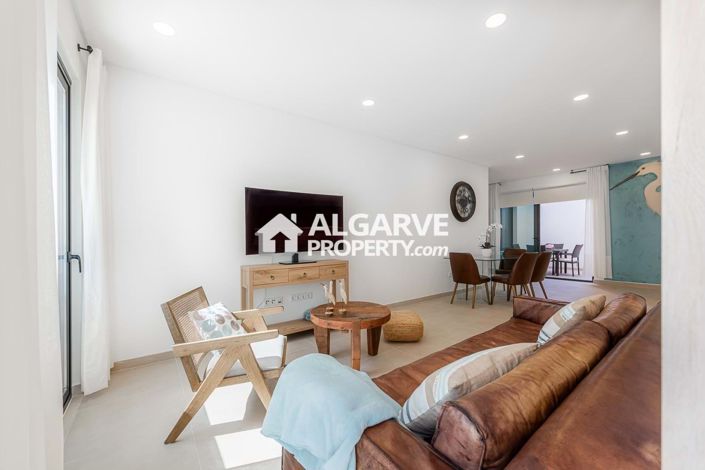 Image No.22-2 Bed Apartment for sale