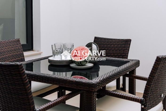 Image No.32-2 Bed Apartment for sale