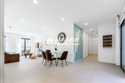 3-12031-78d1f4f8b6655591b02d22fabb36a692d73cc