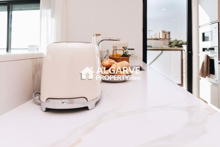 Image No.18-2 Bed Apartment for sale