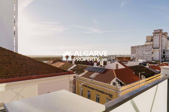 Image No.24-2 Bed Apartment for sale