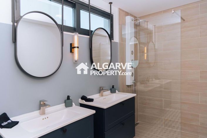 Image No.26-3 Bed Apartment for sale