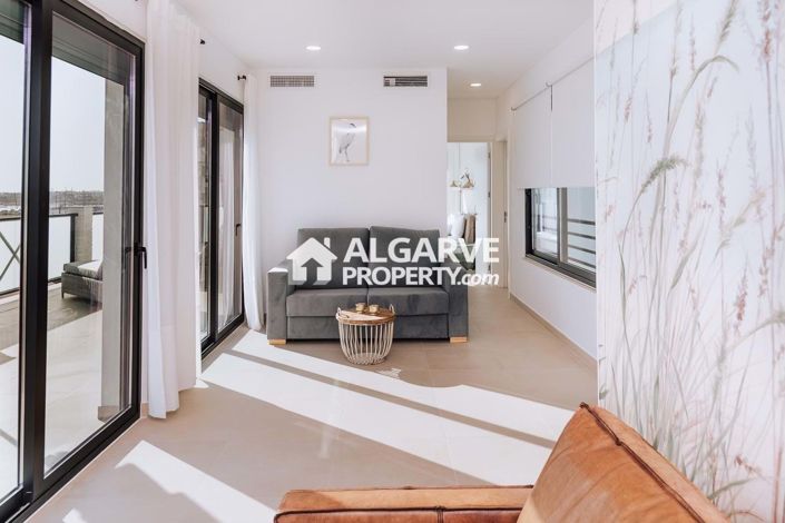 Image No.33-3 Bed Apartment for sale