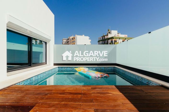 Image No.40-3 Bed Apartment for sale