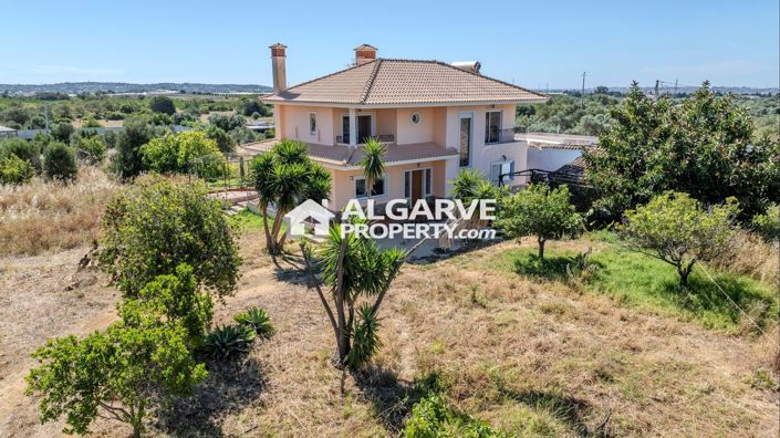 Image No.1-4 Bed Villa for sale