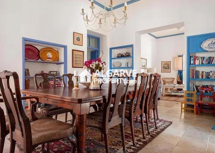 Image No.60-6 Bed Villa for sale