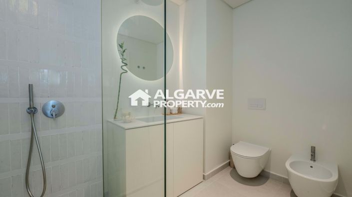 Image No.15-2 Bed Apartment for sale