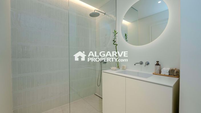 Image No.17-2 Bed Apartment for sale