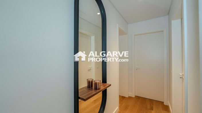 Image No.22-2 Bed Apartment for sale