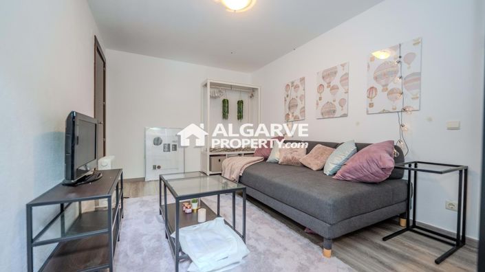 Image No.28-5 Bed Townhouse for sale