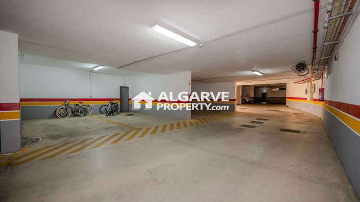 Image No.34-5 Bed Townhouse for sale